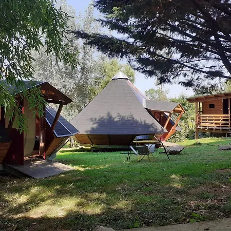 Tipis Du Petit Buisson Saint-Antonin-de-Lacalm
