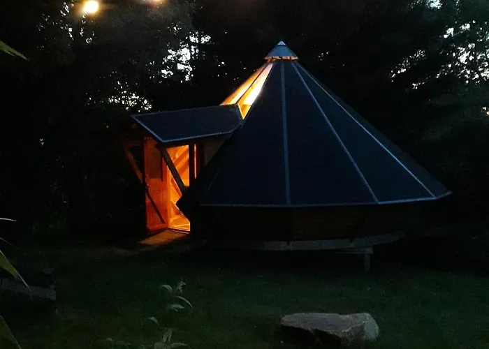 Tipis Du Petit Buisson *