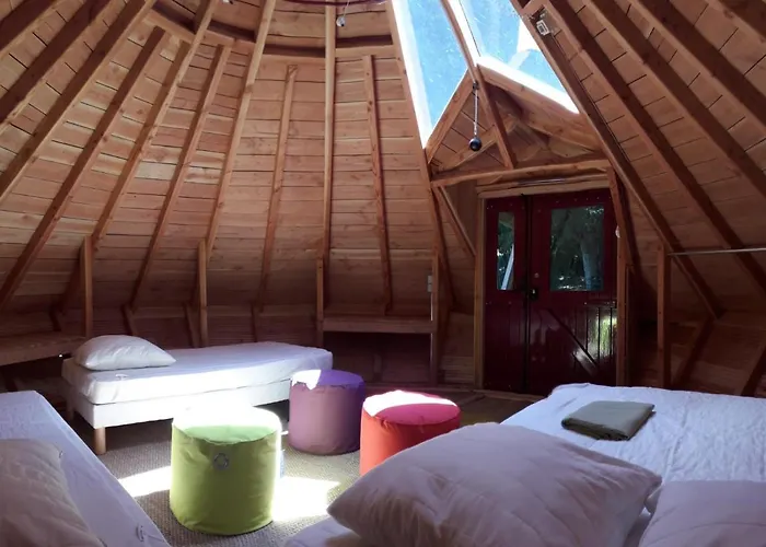 Tipis Du Petit Buisson *